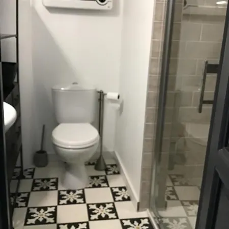 Lägenhet Sejour Cosy Avec Piscine Privee Et Vue Panoramique Albas (Lot)